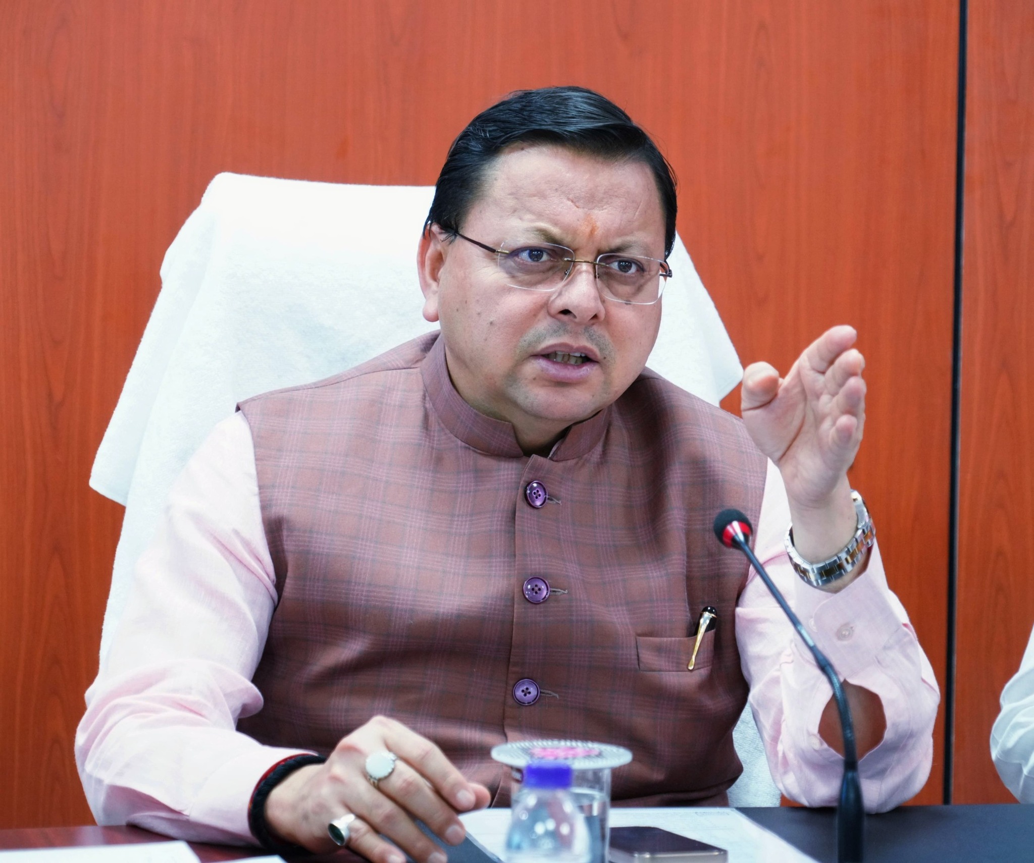 समान नागरिक संहिता में जुड़ी दो नई धाराएं, धोखे से लिव-इन रिलेशनशिप में रहने वाले को मिलेगी सात साल की सजा