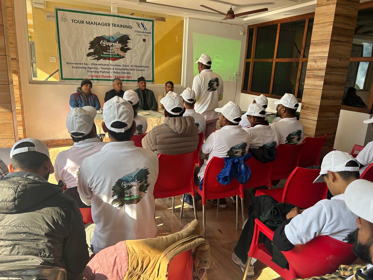 उत्तरकाशी में टूर मैनेजर प्रशिक्षण कार्यक्रम का सफल समापन